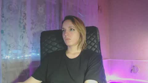 Snapshot of babymuro4ka chatting on January 20, 2:43 am Sonya online show from January 20, 2:43 am