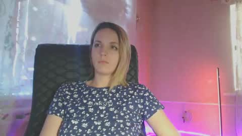 Snapshot of babymuro4ka chatting on February 25, 5:41 am Sonya online show from February 25, 5:41 am