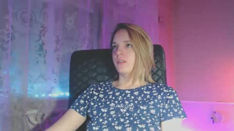 Snapshot of babymuro4ka chatting on February 23, 7:23 pm Sonya online show from February 23, 7:23 pm