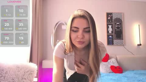 Snapshot of babyy_doll chatting on February 28, 8:09 am JOIN FAN CLUB TO GET MY CONTENT FOR FREE online show from February 28, 8:09 am