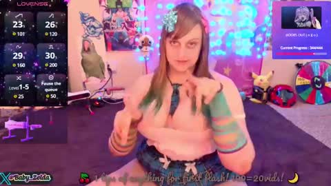 Snapshot of babyzelda chatting on January 1, 3:35 pm BabyZelda online show from January 1, 3:35 pm