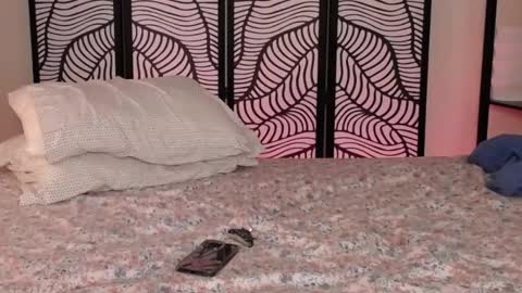 Snapshot of backtatava chatting on December 13, 2:21 am Ava online show from December 13, 2:21 am