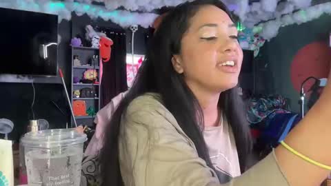 KawaiiKisses online show from April 27, 3:20 pm