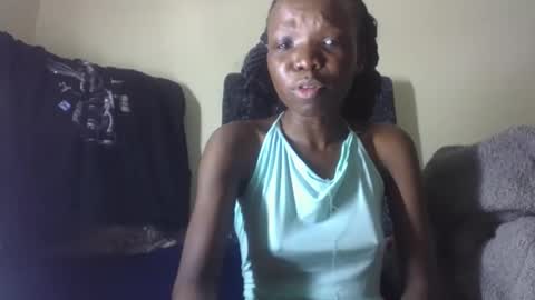 baddie_floxxy online show from April 21, 2:48 am