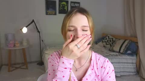Kate online show from June 5, 4:13 pm