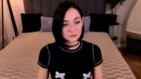 Bailyn online show from April 1, 11:00 am