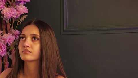 Bailey online show from April 25, 5:10 pm