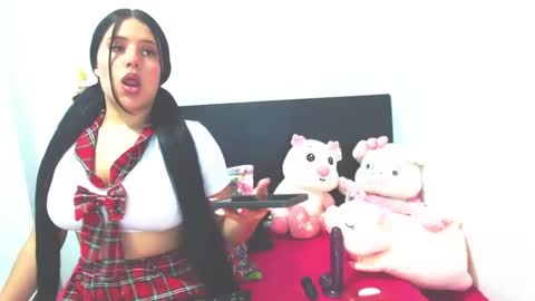 BambiHester online show from April 4, 1:54 pm