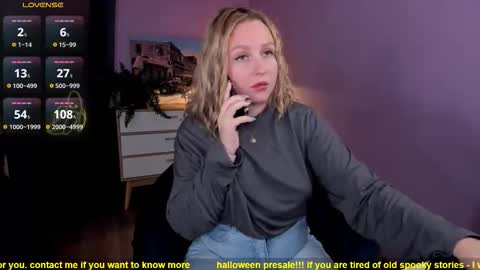 Snapshot of bananarum chatting on September 23, 2:15 pm Allie online show from September 23, 2:15 pm