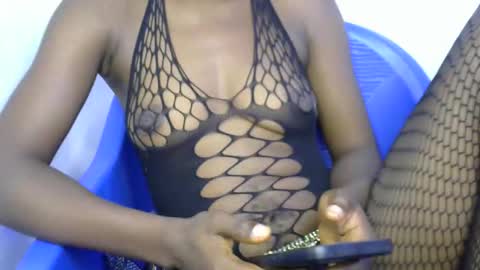 banging_body online show from April 29, 6:05 am