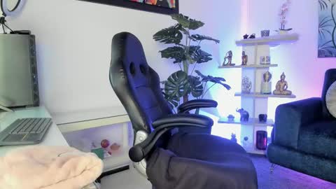 Snapshot of baphy_baby chatting on February 18, 7:32 pm Gabi online show from February 18, 7:32 pm