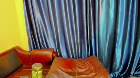 Snapshot of barbara_purple chatting on October 4, 12:49 am Barbara online show from October 4, 12:49 am