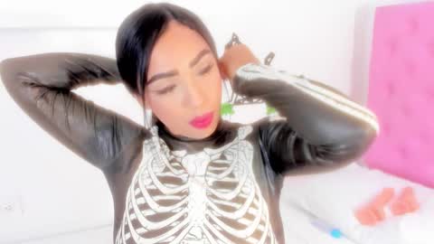 Barbie Hills online show from January 10, 8:57 pm