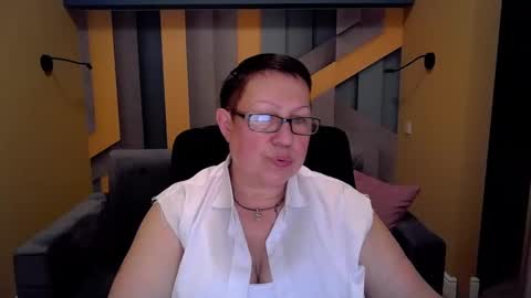 Snapshot of barbaraturners chatting on March 3, 7:03 pm barbaraturners online show from March 3, 7:03 pm