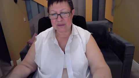 Snapshot of barbaraturners chatting on January 9, 5:13 am barbaraturners online show from January 9, 5:13 am
