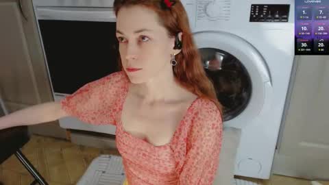 Snapshot of barbarian_girl chatting on September 28, 4:56 pm Amina online show from September 28, 4:56 pm