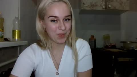 barbie___girl online show from March 11, 6:54 pm