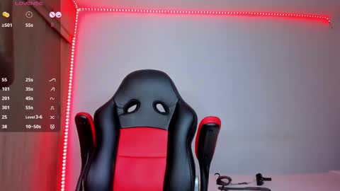 Nicolle  online show from February 24, 7:18 am