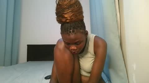 queen online show from October 31, 10:47 pm