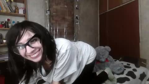 barbie_rococo online show from April 14, 1:33 pm