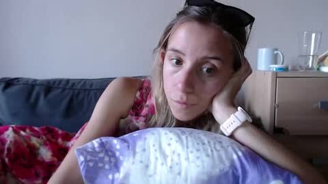 Lena online show from June 8, 6:08 pm