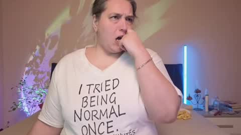 Love online show from April 23, 8:33 pm