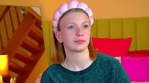 Beatrice online show from April 22, 6:38 pm