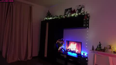 Bzzz Bea online show from December 26, 9:37 pm