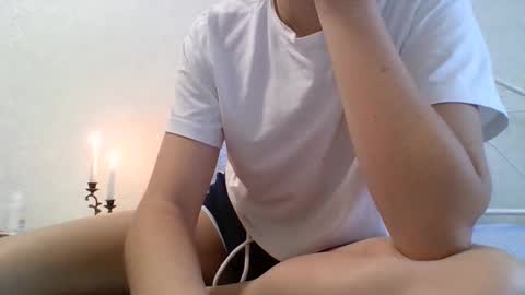 Snapshot of beatricetender chatting on October 15, 9:34 am BeatriceTender online show from October 15, 9:34 am