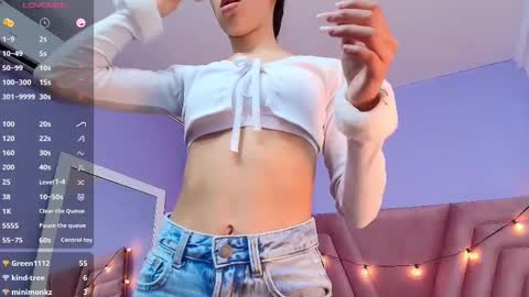 Snapshot of beautifulskinny18 chatting on February 28, 7:56 pm Shalom online show from February 28, 7:56 pm