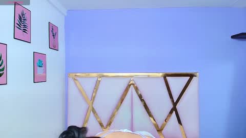 Snapshot of beautifulskinny18 chatting on January 13, 7:53 pm Shalom online show from January 13, 7:53 pm