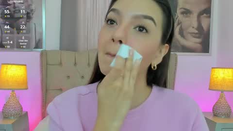 Ariana Reyes online show from June 9, 1:10 pm