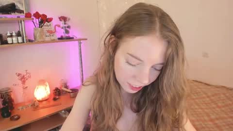 Eliise online show from April 27, 8:00 am