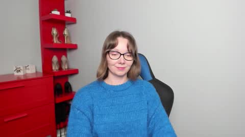 Zoe online show from December 4, 8:16 am