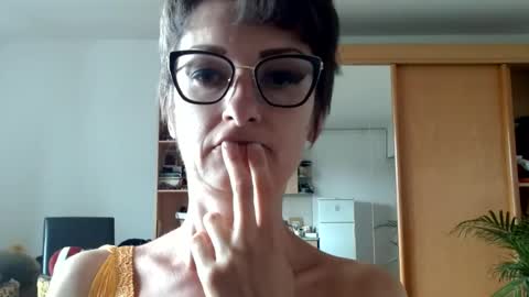 Raluca online show from July 5, 2:56 pm