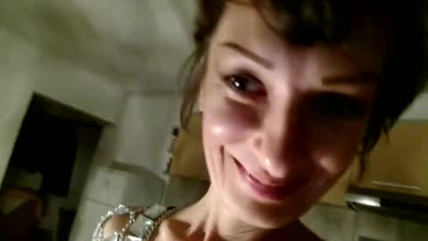 Raluca online show from September 15, 6:04 pm