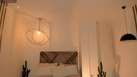 Am Becca online show from April 22, 12:02 pm