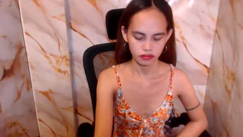 becca online show from April 23, 2:52 am