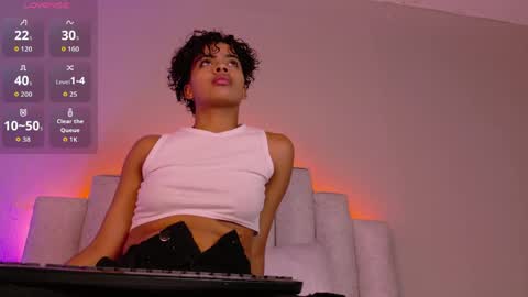 Beecckkkaaa online show from April 23, 1:02 pm