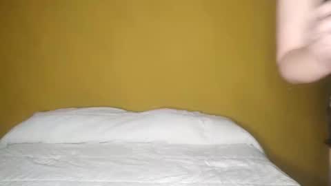 BECKY BOO  online show from April 27, 1:35 am