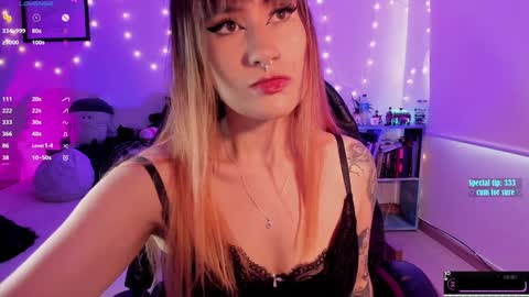       online show from February 6, 7:29 pm