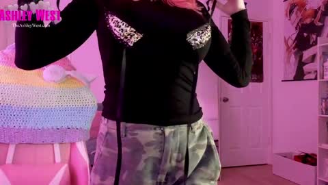  Ashley West  online show from March 29, 4:22 am