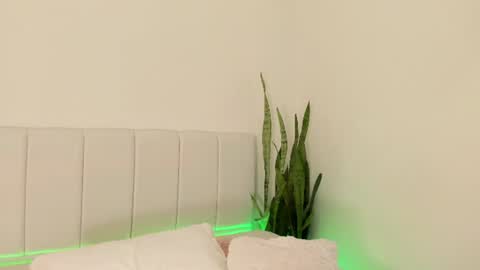  Becky  online show from June 20, 3:04 pm
