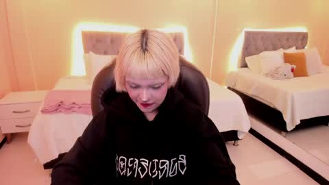 Bela online show from April 24, 1:47 pm