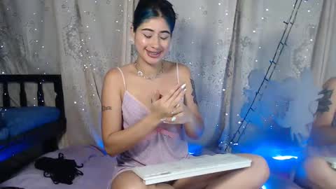 Snapshot of belinda_luna_ chatting on December 13, 11:17 pm modelo independiente online show from December 13, 11:17 pm