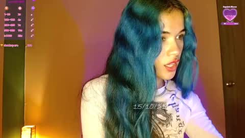 Snapshot of bell_art chatting on October 15, 6:54 pm   online show from October 15, 6:54 pm