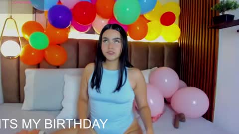 bella13_ online show from July 21, 9:26 pm