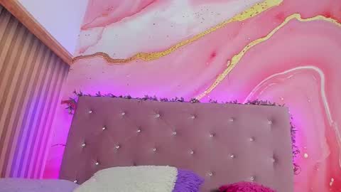 Melanie  online show from January 13, 10:41 am