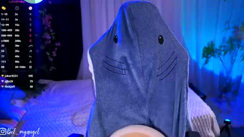 In instagran bel myangel online show from April 25, 1:41 pm