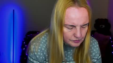 Bella online show from April 21, 11:28 am